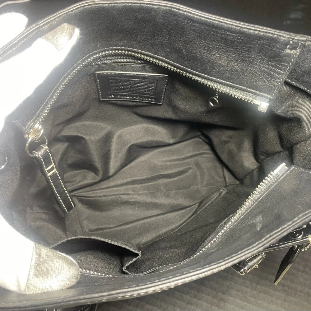 Vintage Coach Black Leather Tote Excellent, classy, LIKE NEW VERY WELL CARED FOR - Picture 16 of 17